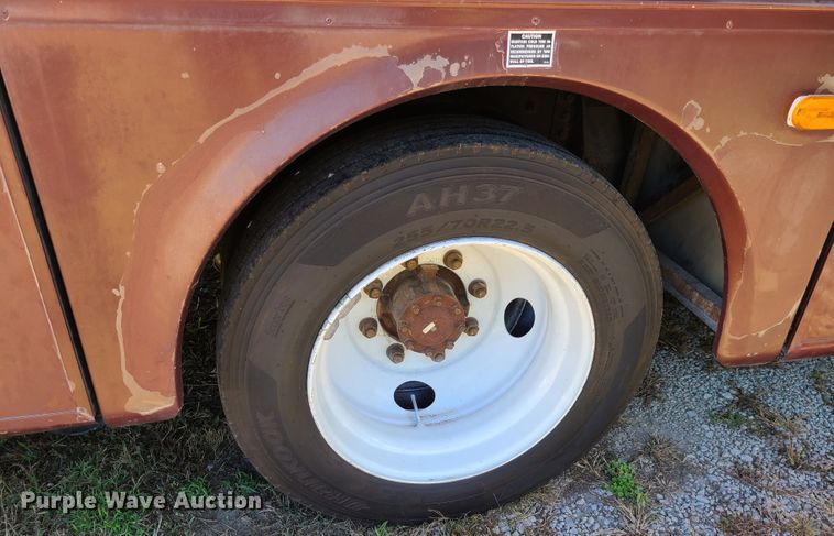 image for item EZ9185 2000 Holiday Rambler Ambassador  RV