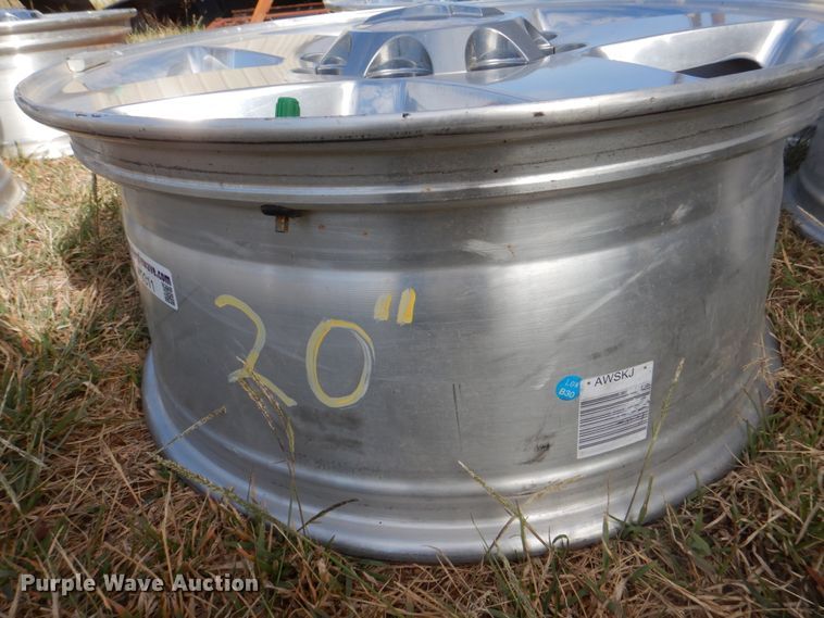 image for item FW9311 (4) Chevrolet pickup truck wheels