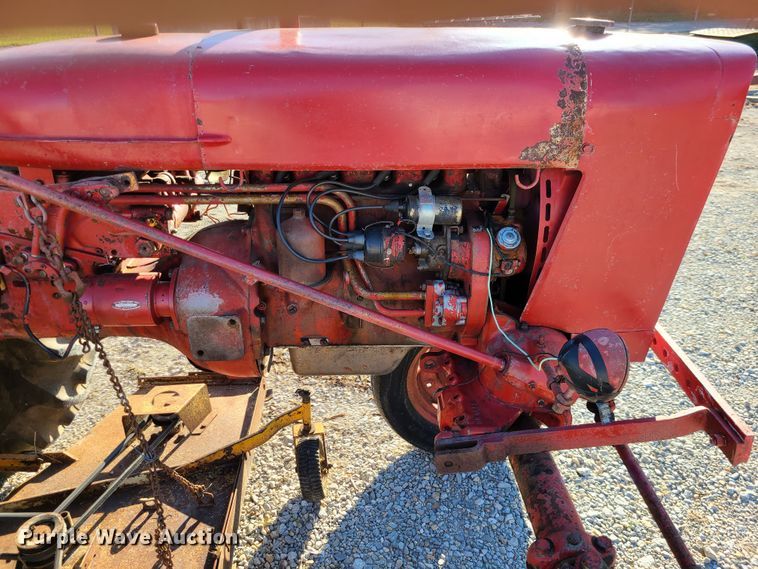 image for item GO9449 Farmall  tractor