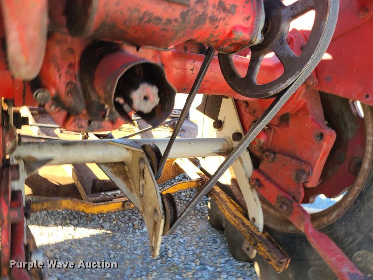 image for item GO9449 Farmall  tractor