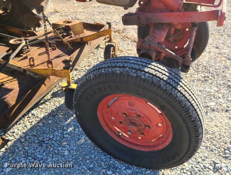 image for item GO9449 Farmall  tractor