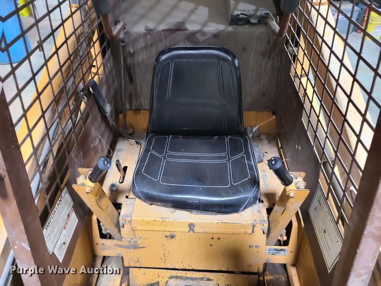 image for item GO9455 1994 Case 1840  skid steer loader