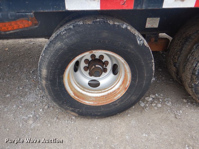 image for item HT9450 2010 Load Max  utility trailer