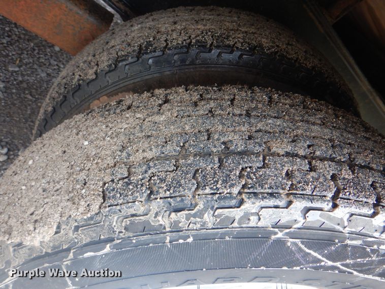 image for item HT9450 2010 Load Max  utility trailer