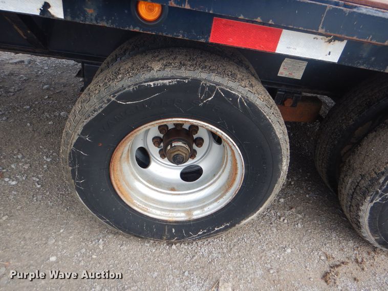 image for item HT9450 2010 Load Max  utility trailer