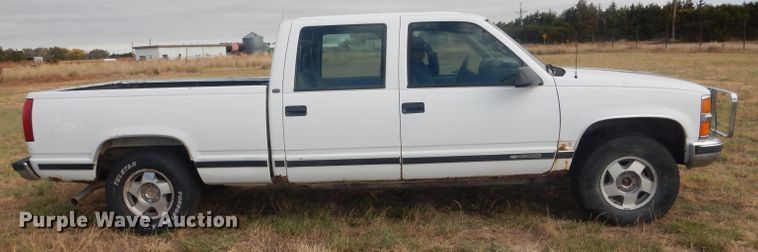 image for item HU9308 1998 Chevrolet K1500  Crew Cab pickup truck