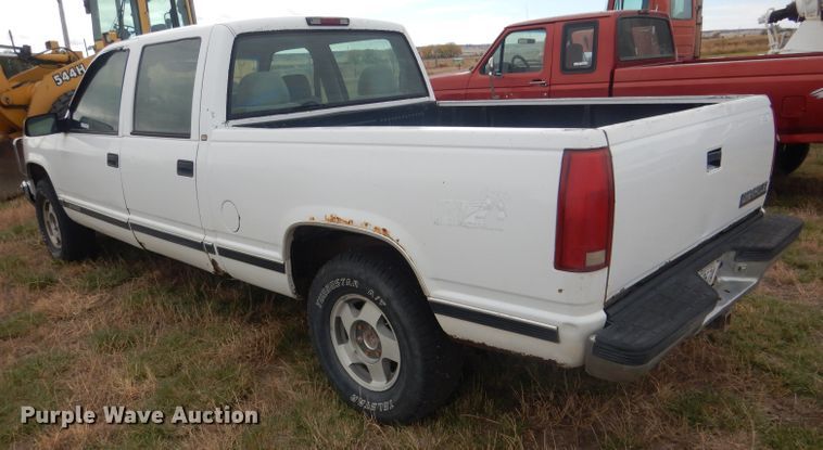 image for item HU9308 1998 Chevrolet K1500  Crew Cab pickup truck