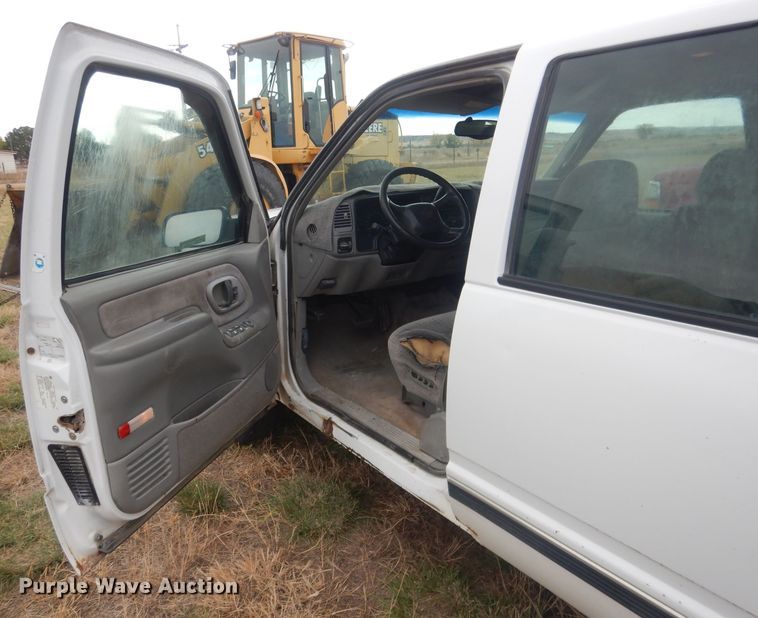 image for item HU9308 1998 Chevrolet K1500  Crew Cab pickup truck