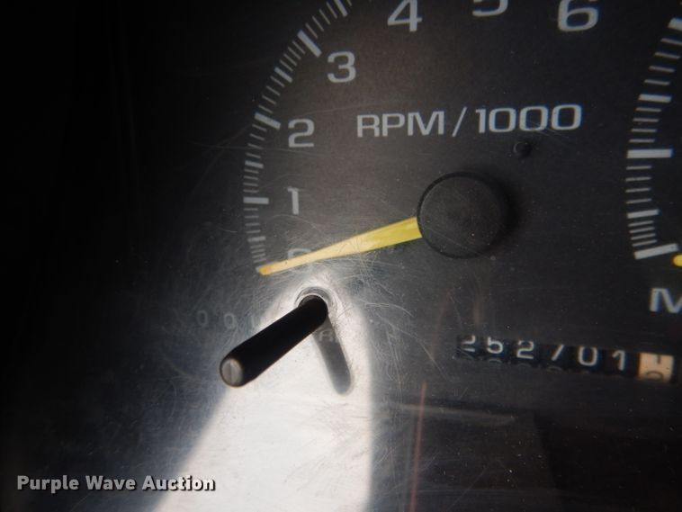 image for item HU9308 1998 Chevrolet K1500  Crew Cab pickup truck