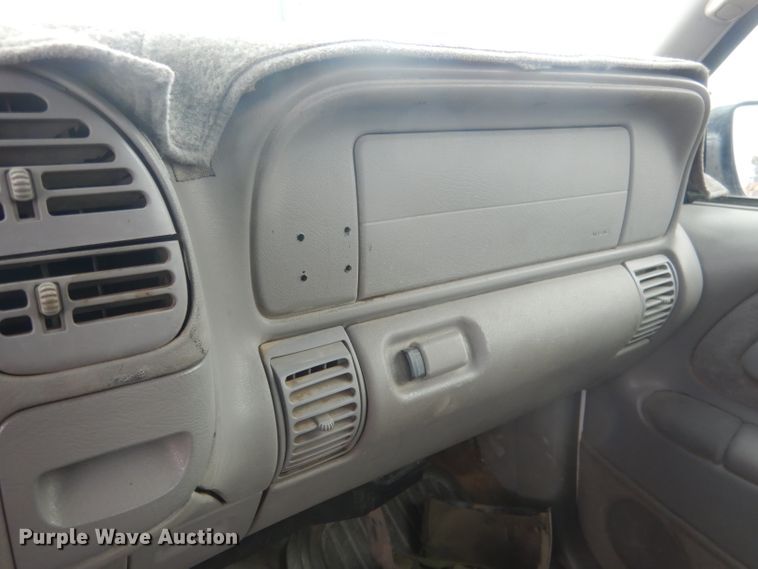 image for item HU9308 1998 Chevrolet K1500  Crew Cab pickup truck