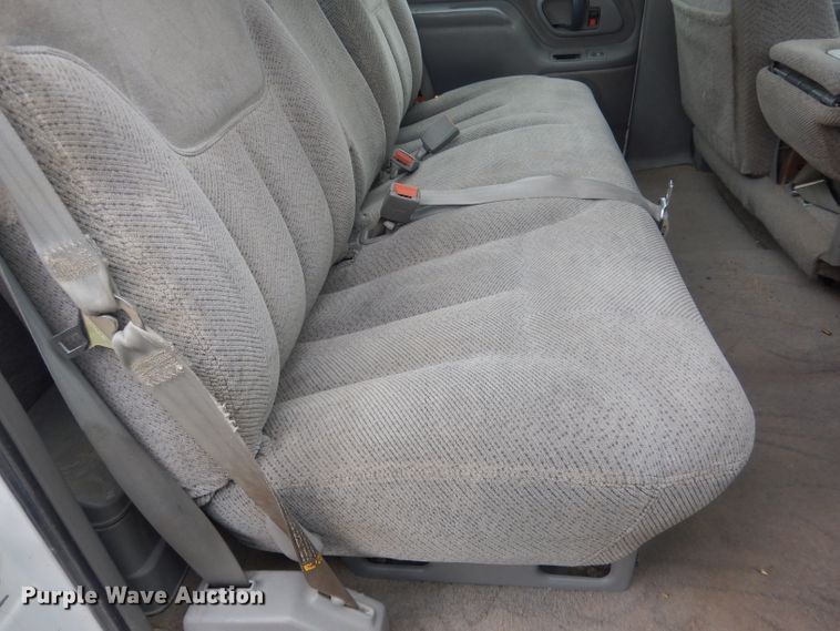 image for item HU9308 1998 Chevrolet K1500  Crew Cab pickup truck