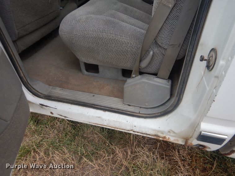 image for item HU9308 1998 Chevrolet K1500  Crew Cab pickup truck