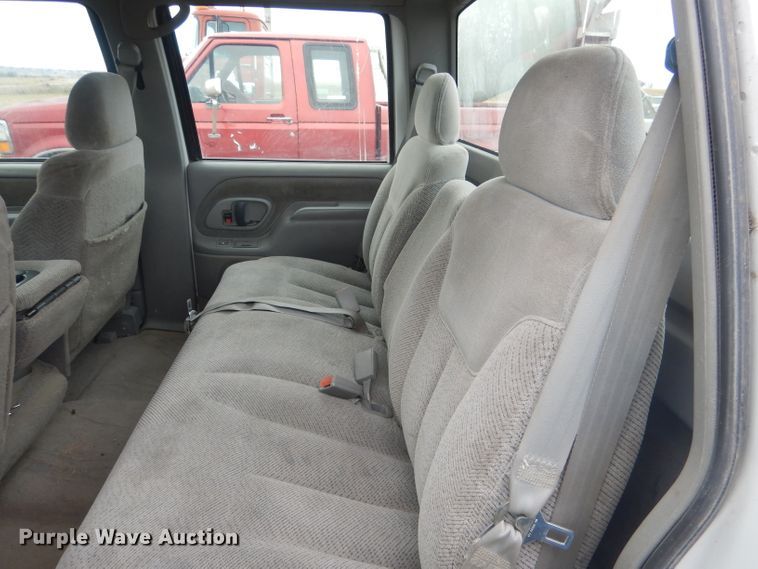 image for item HU9308 1998 Chevrolet K1500  Crew Cab pickup truck