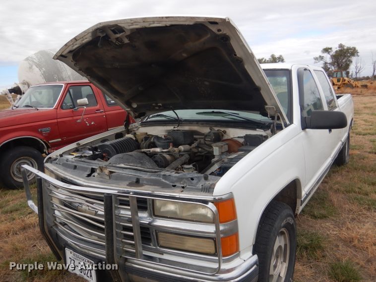 image for item HU9308 1998 Chevrolet K1500  Crew Cab pickup truck