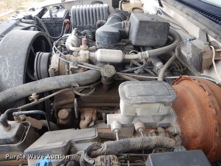 image for item HU9308 1998 Chevrolet K1500  Crew Cab pickup truck