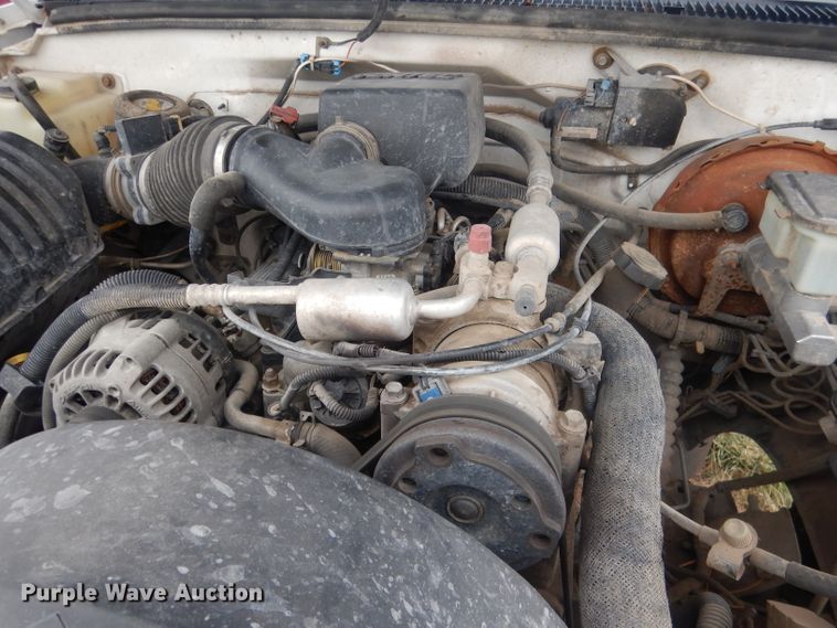 image for item HU9308 1998 Chevrolet K1500  Crew Cab pickup truck