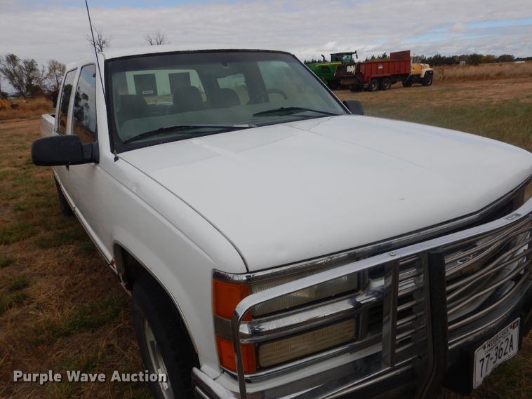 image for item HU9308 1998 Chevrolet K1500  Crew Cab pickup truck