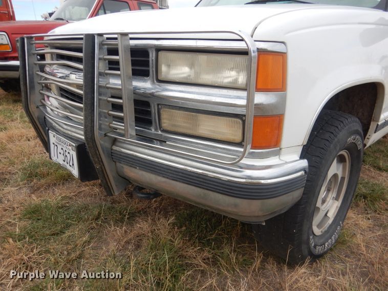 image for item HU9308 1998 Chevrolet K1500  Crew Cab pickup truck