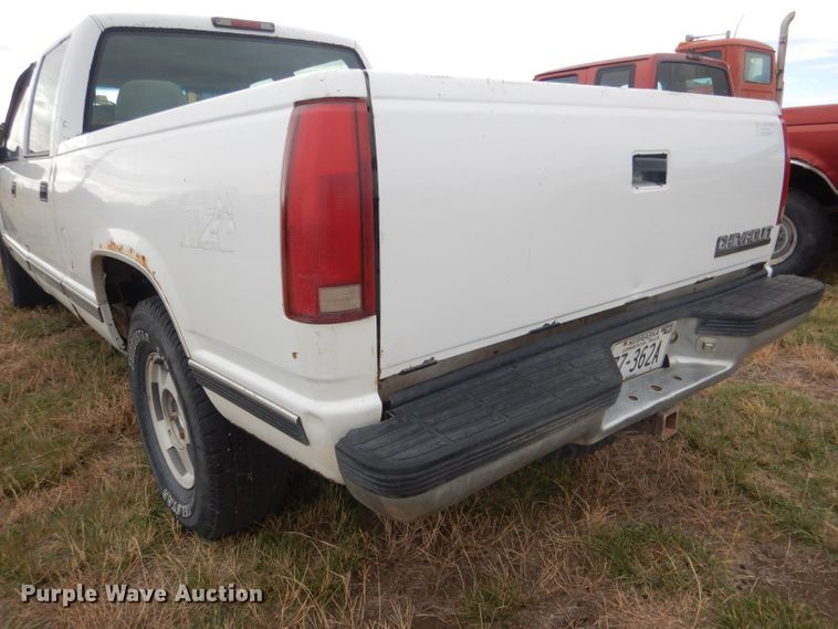 image for item HU9308 1998 Chevrolet K1500  Crew Cab pickup truck