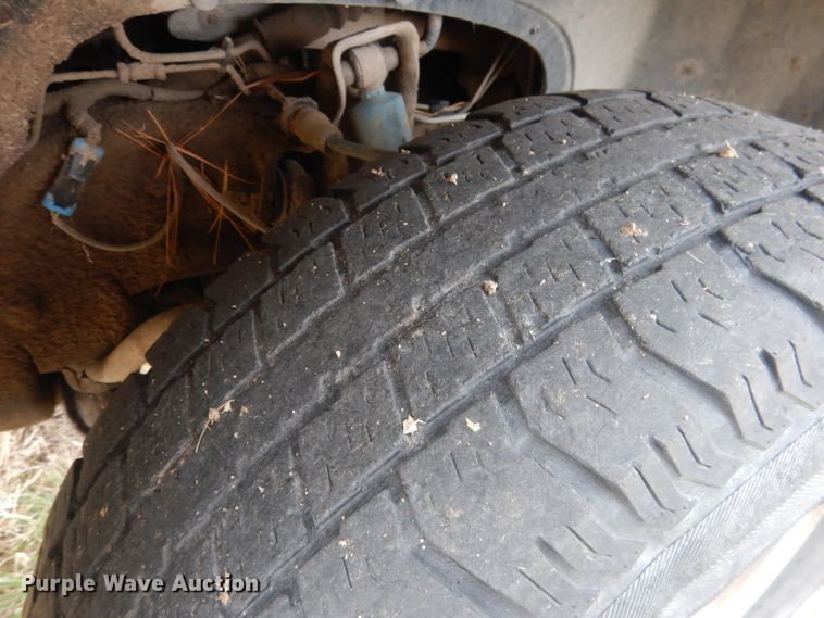 image for item HU9308 1998 Chevrolet K1500  Crew Cab pickup truck