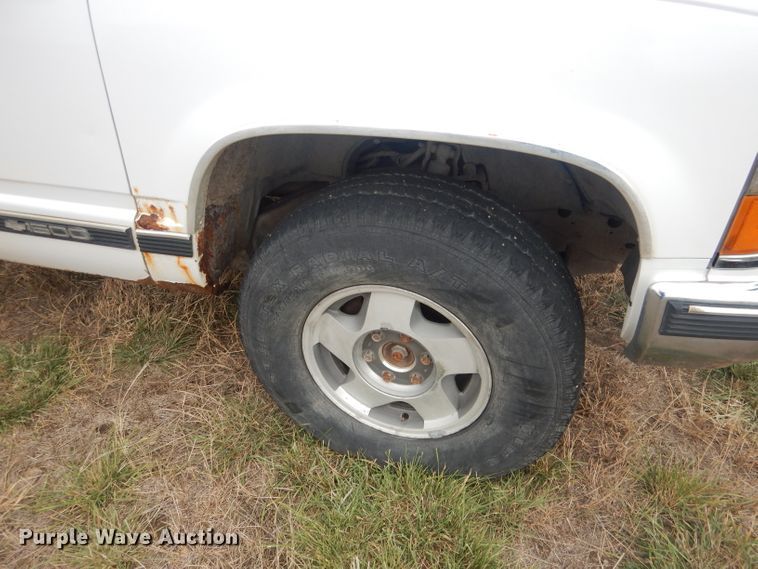 image for item HU9308 1998 Chevrolet K1500  Crew Cab pickup truck