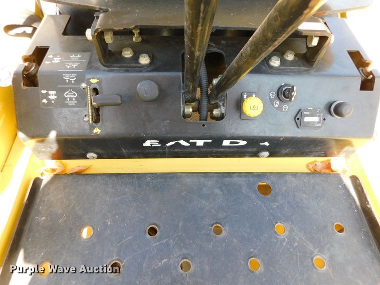 image for item HX9473 Great Dane  ZTR lawn mower