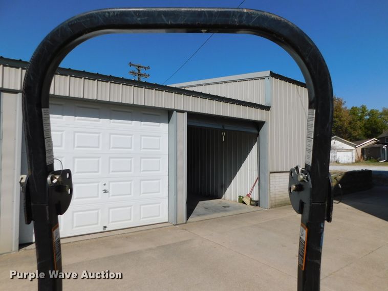 image for item HX9473 Great Dane  ZTR lawn mower