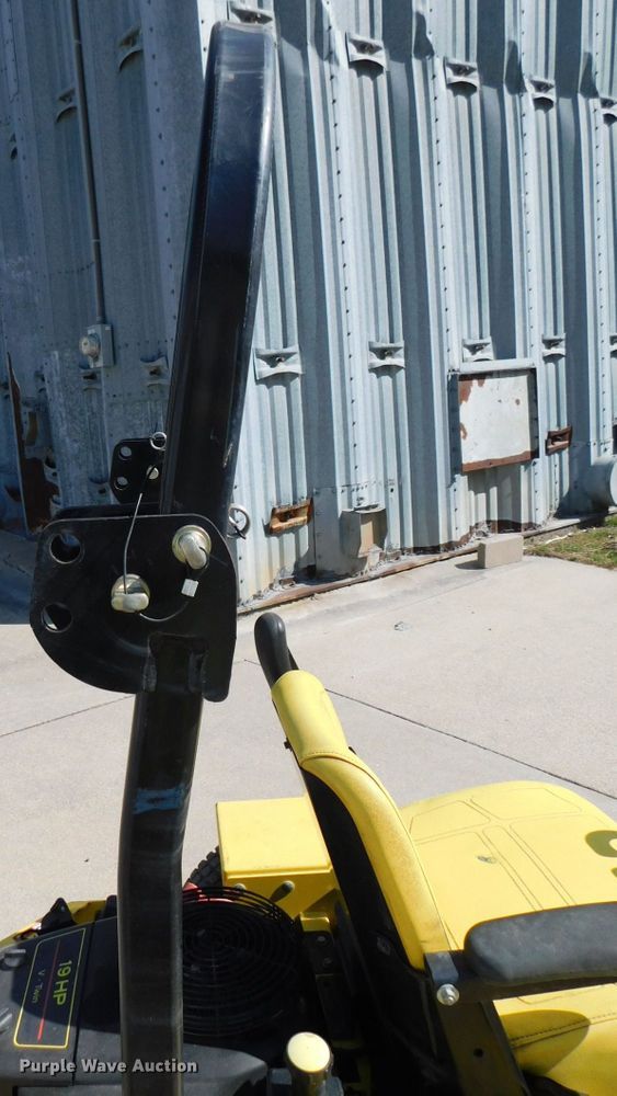 image for item HX9473 Great Dane  ZTR lawn mower