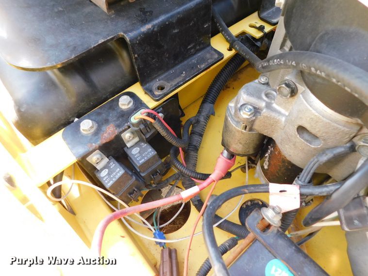 image for item HX9473 Great Dane  ZTR lawn mower