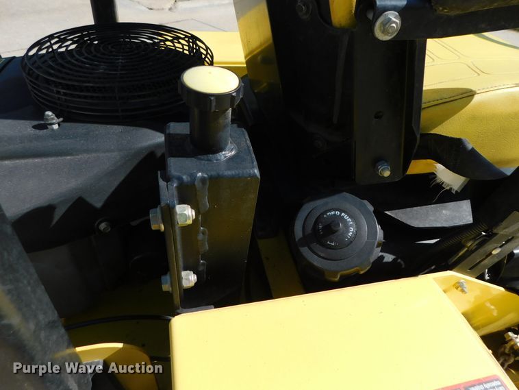 image for item HX9473 Great Dane  ZTR lawn mower