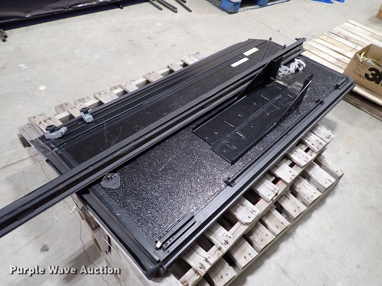 image for item IC9546 Westin pickup truck bed cover