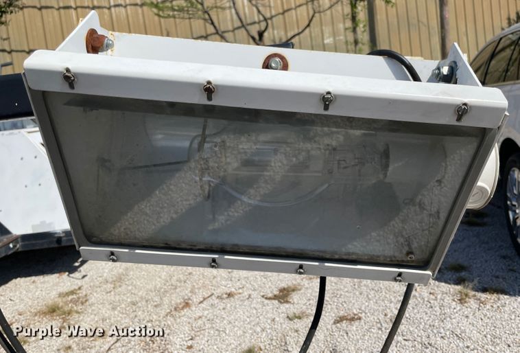 image for item II9433 Multiquip Nighthawk LT12  light plant