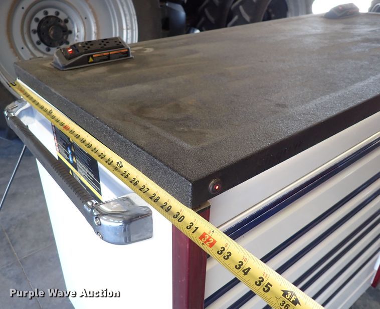 image for item IK9143 Snap On  tool box