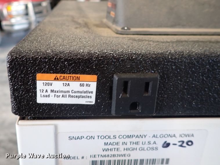 image for item IK9143 Snap On  tool box