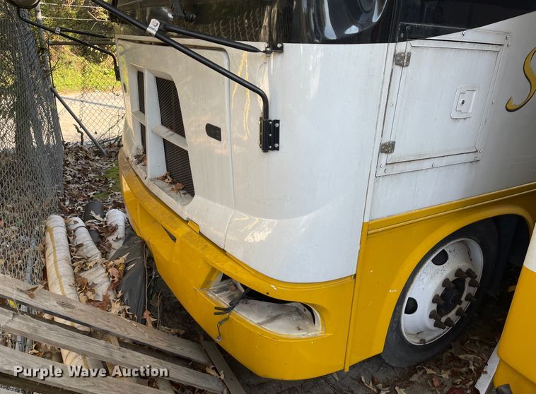 image for item IK9538 2010 Freightliner MB55  trolley