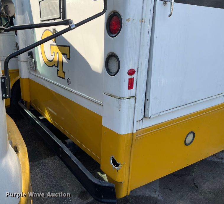 image for item IK9538 2010 Freightliner MB55  trolley