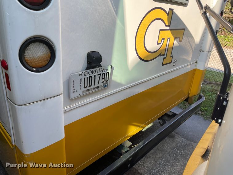 image for item IK9538 2010 Freightliner MB55  trolley