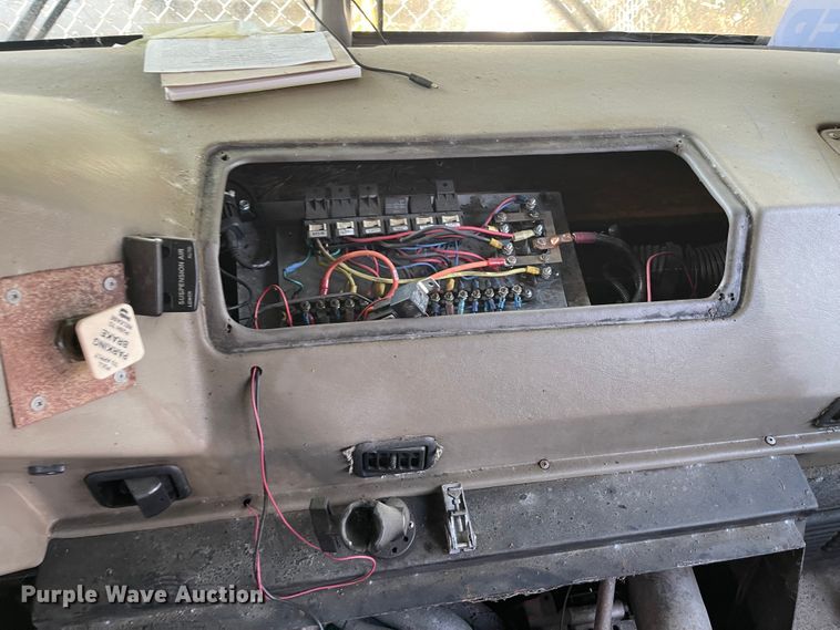 image for item IK9538 2010 Freightliner MB55  trolley