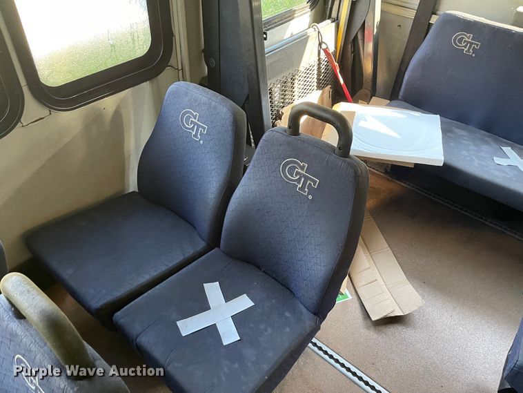 image for item IK9538 2010 Freightliner MB55  trolley