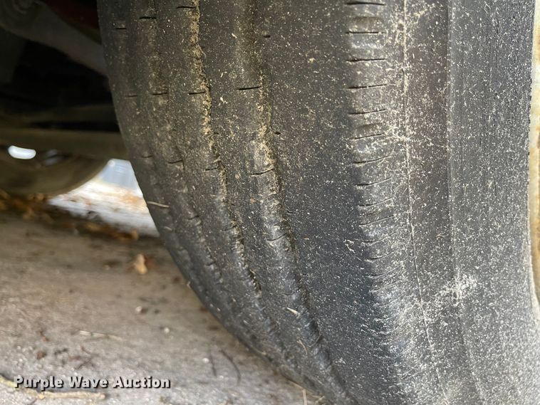 image for item IK9538 2010 Freightliner MB55  trolley