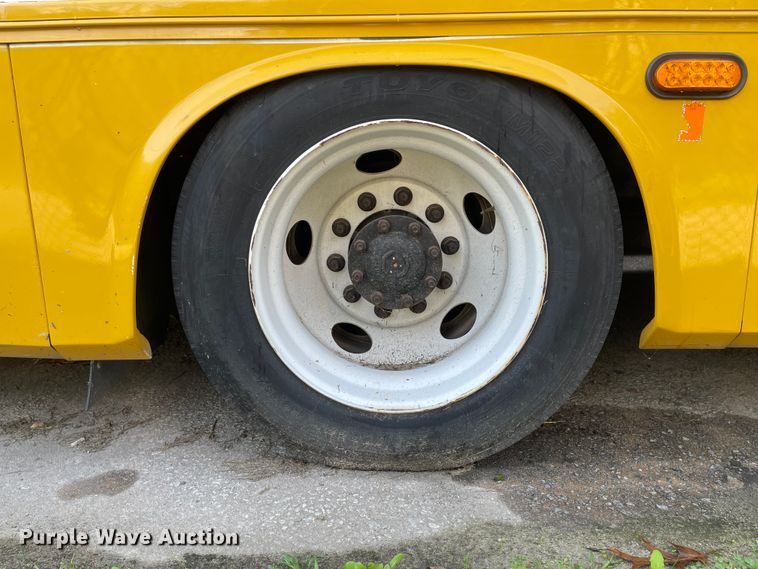 image for item IK9538 2010 Freightliner MB55  trolley