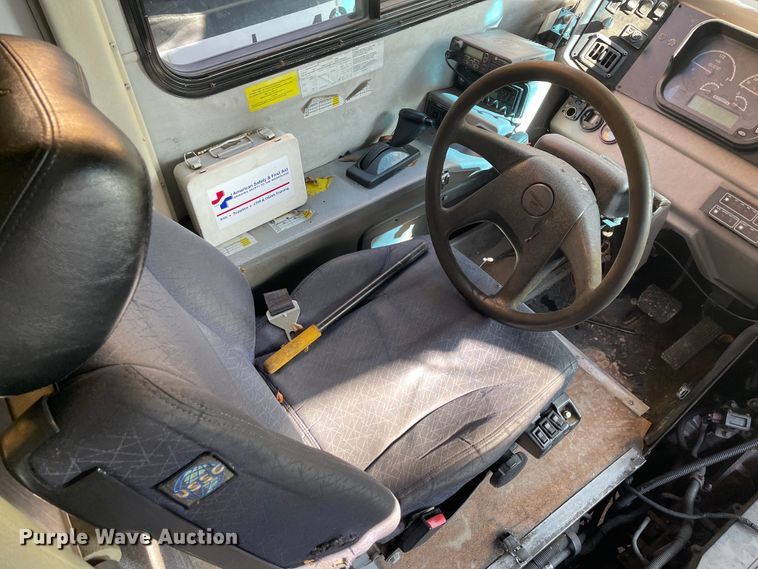 image for item IK9539 2010 Freightliner MB55  trolley