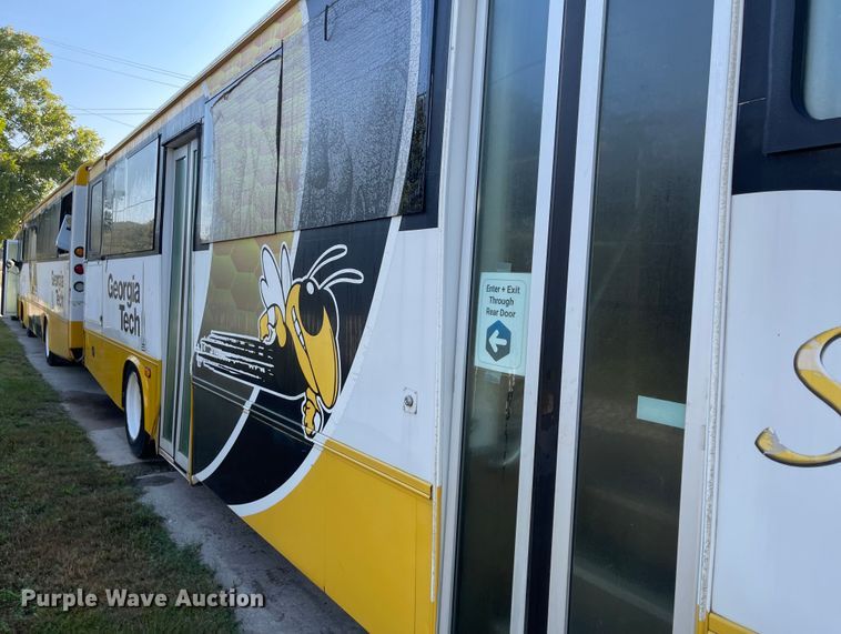 image for item IK9540 2010 Freightliner MB55  trolley