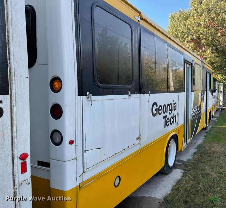 image for item IK9540 2010 Freightliner MB55  trolley