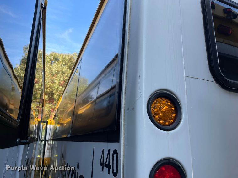 image for item IK9540 2010 Freightliner MB55  trolley