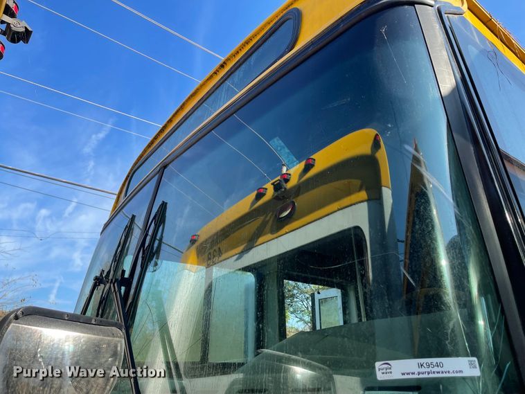 image for item IK9540 2010 Freightliner MB55  trolley