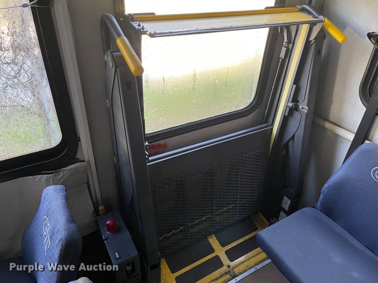 image for item IK9540 2010 Freightliner MB55  trolley