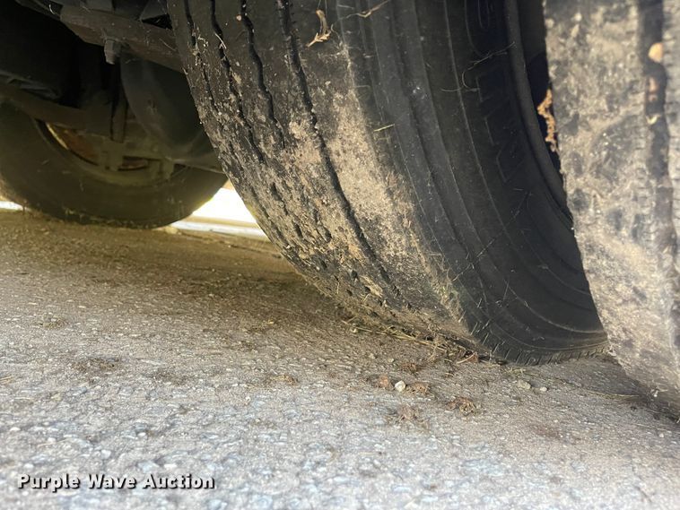 image for item IK9540 2010 Freightliner MB55  trolley