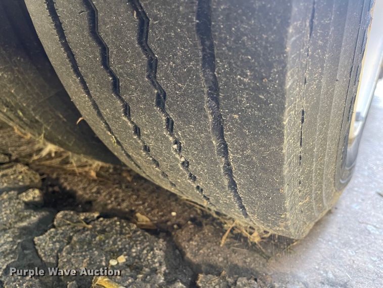 image for item IK9540 2010 Freightliner MB55  trolley