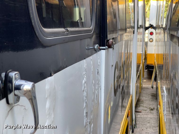 image for item IK9541 2010 Freightliner MB55  trolley